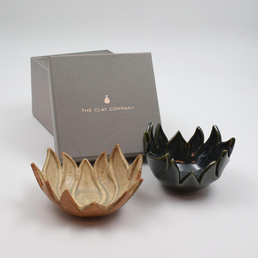 Lotus bowls (Pair)