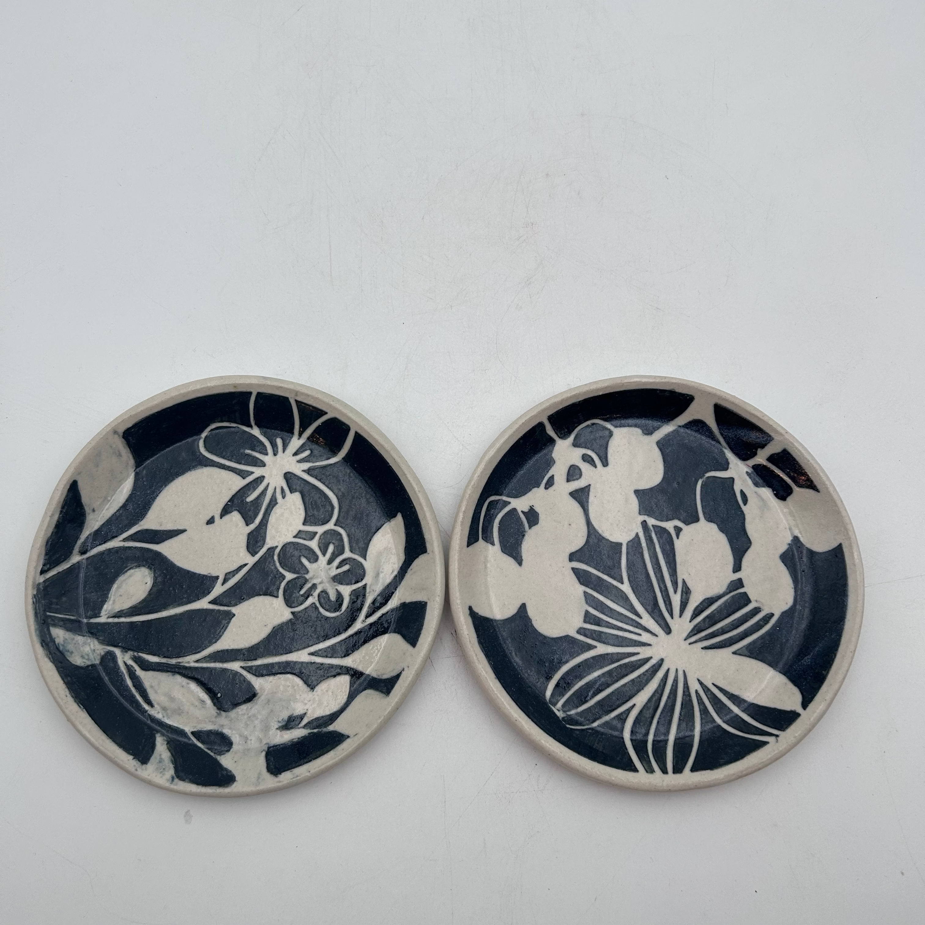 Black and White Engraved Plates (Set of 2)