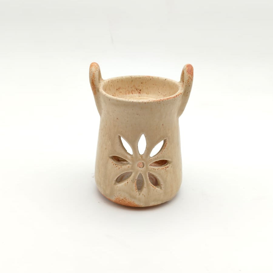 Camphor essential oil diffuser