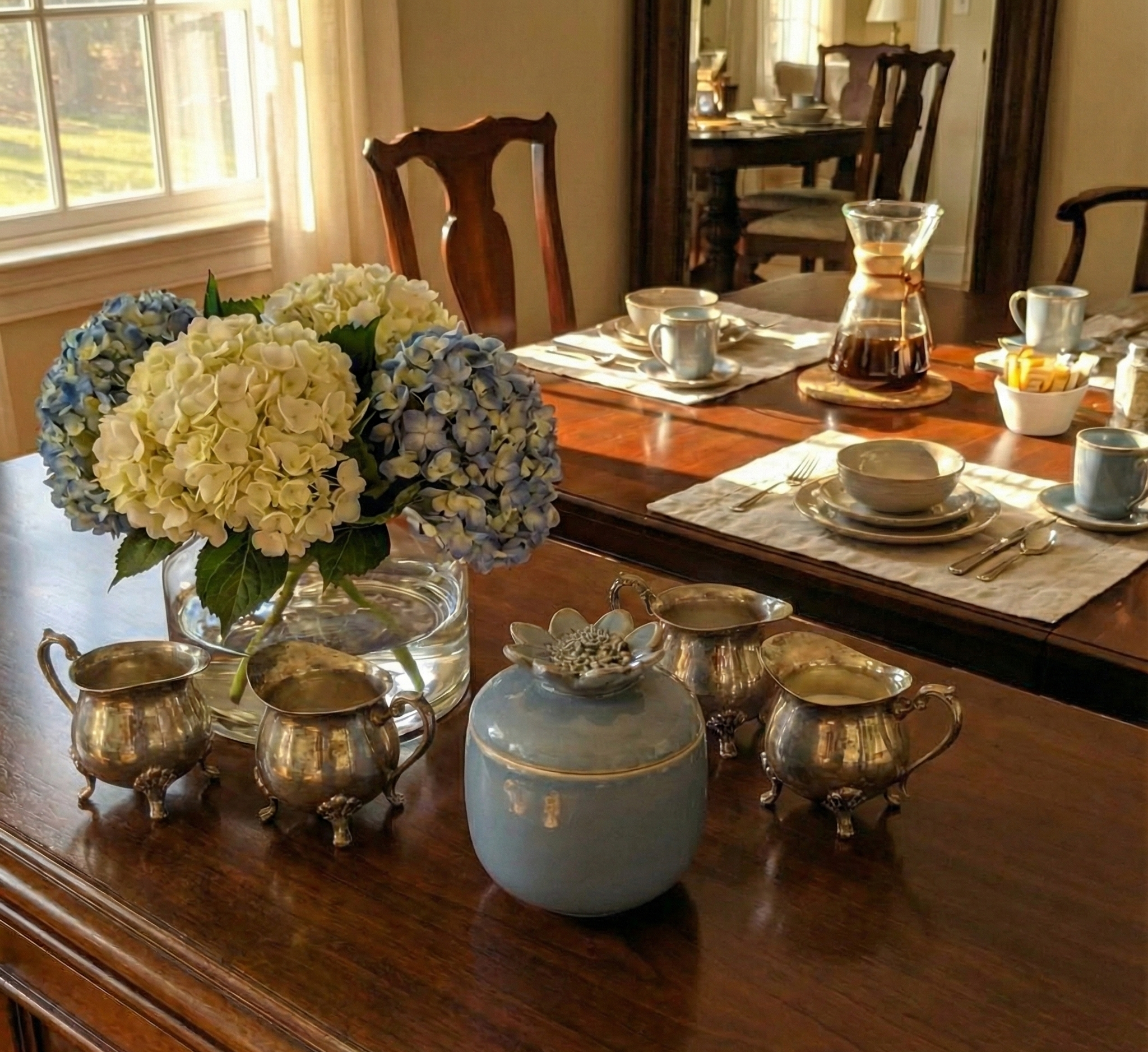 Solid color Multi-purpose box - with Gold tipped Flower knob