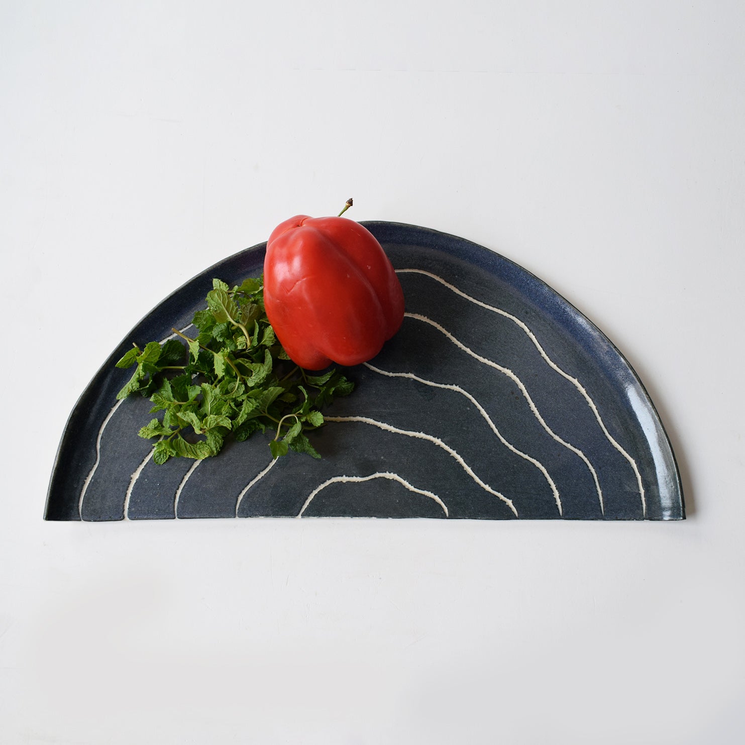 Monochrome Waves Half Platter 15"