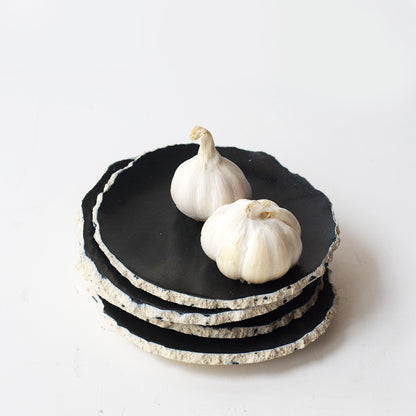 Monochrome Jagged Canape plates (Set of 4)